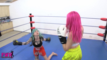Boxing Beauties: Larz's Revenge - 16