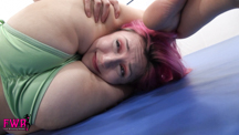 Lexi vs Daisy: Scissor Scenes - 31