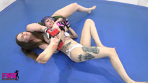 Lo, the Queen of Submissions - 25