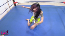 Peyton vs Larz: Kick Fight - 22