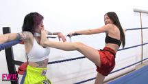 Peyton vs Larz: Kick Fight - 27