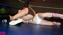 2008 WWC: MaryAnn vs Kelsi - 03